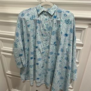 La Vie Style House oversized shirt